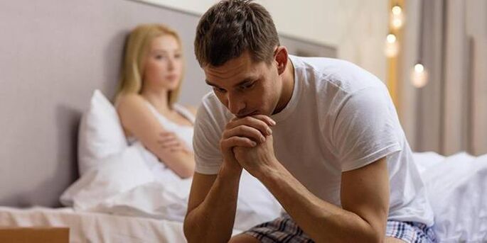 un home ten unha potencia pobre despois da ampliación cirúrxica do pene